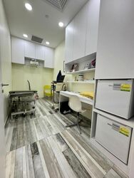 Connexion (D8), Retail #480246141